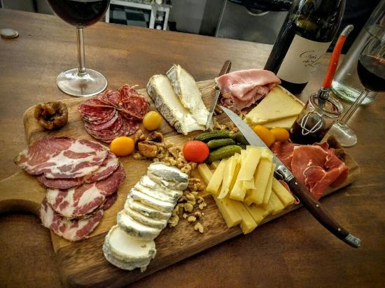 LES EPICIERS.jpg1.jpg2.jpg